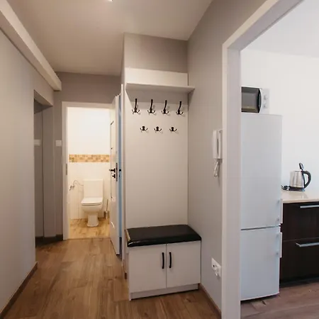 Apartament Gimnazjalna 16 *